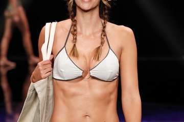 El color y la fantasía inundan la pasarela de Moda Baño Gran Canaria con marcas consagradas/TA.